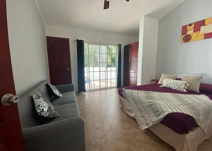Casa Blanca Villa *