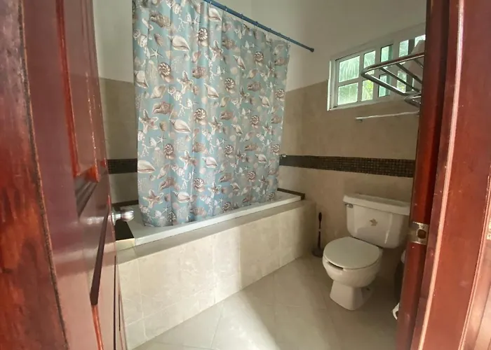 Casa Blanca Villa *